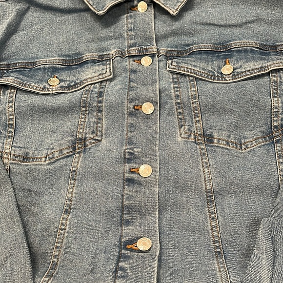 ASOS DESIGN Tall Midwash blue Denim Jacket / NWT /L (12-14) - Picture 6 of 11